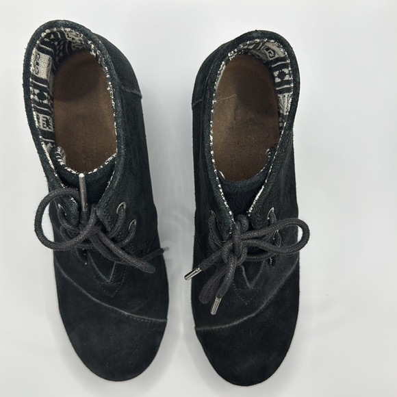 TOMS Women's Black Suede Desert Wedges Size 7 - Picture 8 of 16